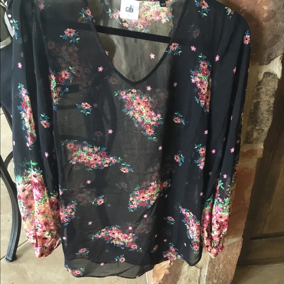 CAbi Blooming Blouse Size S - Picture 3 of 3